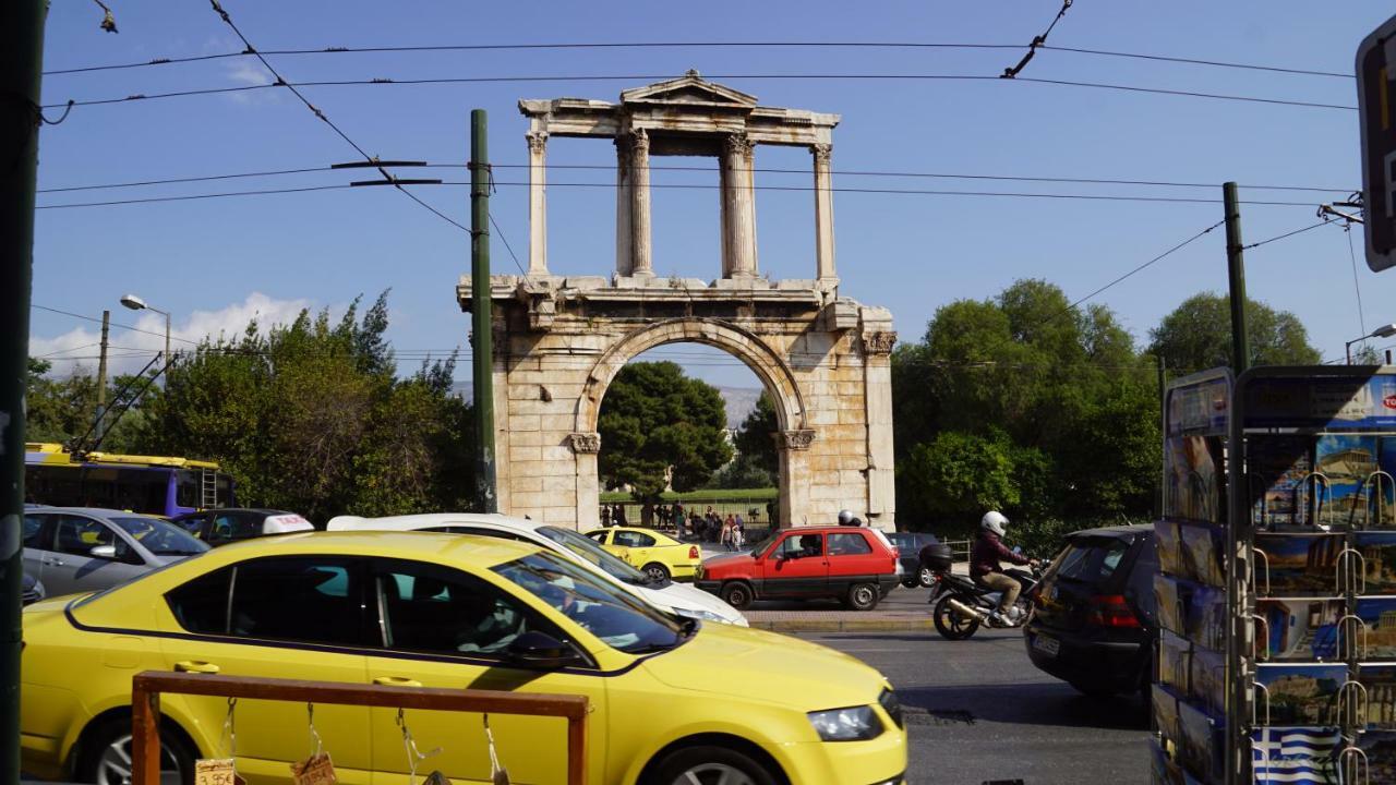 ★ Plaka, Center Of All Greek Legends ★ Athens Exterior photo