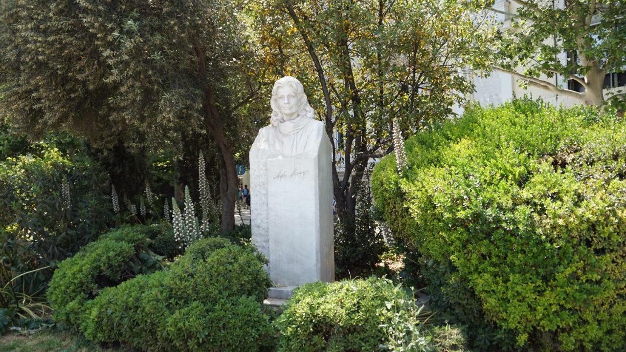 ★ Plaka, Center Of All Greek Legends ★ Athens Exterior photo