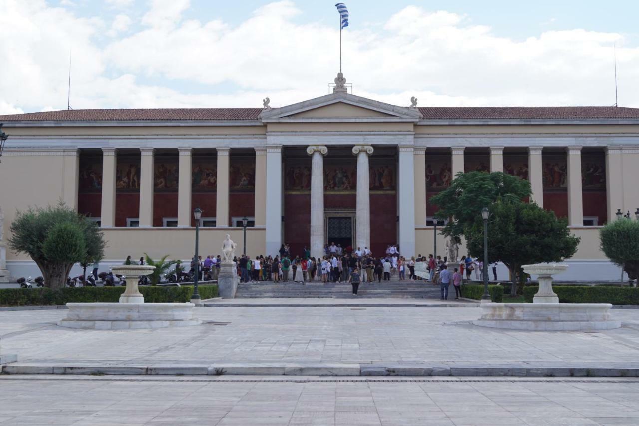 ★ Plaka, Center Of All Greek Legends ★ Athens Exterior photo